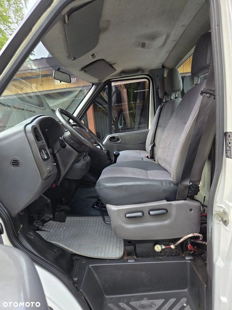 Ford Transit - 11