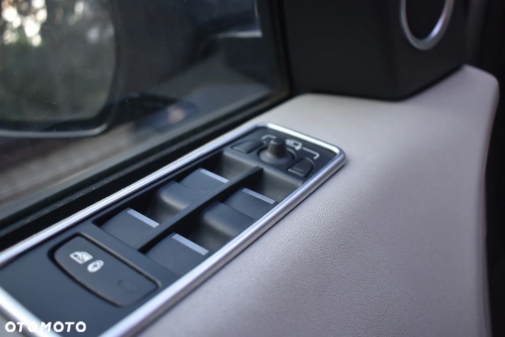 Land Rover Discovery Sport - 10