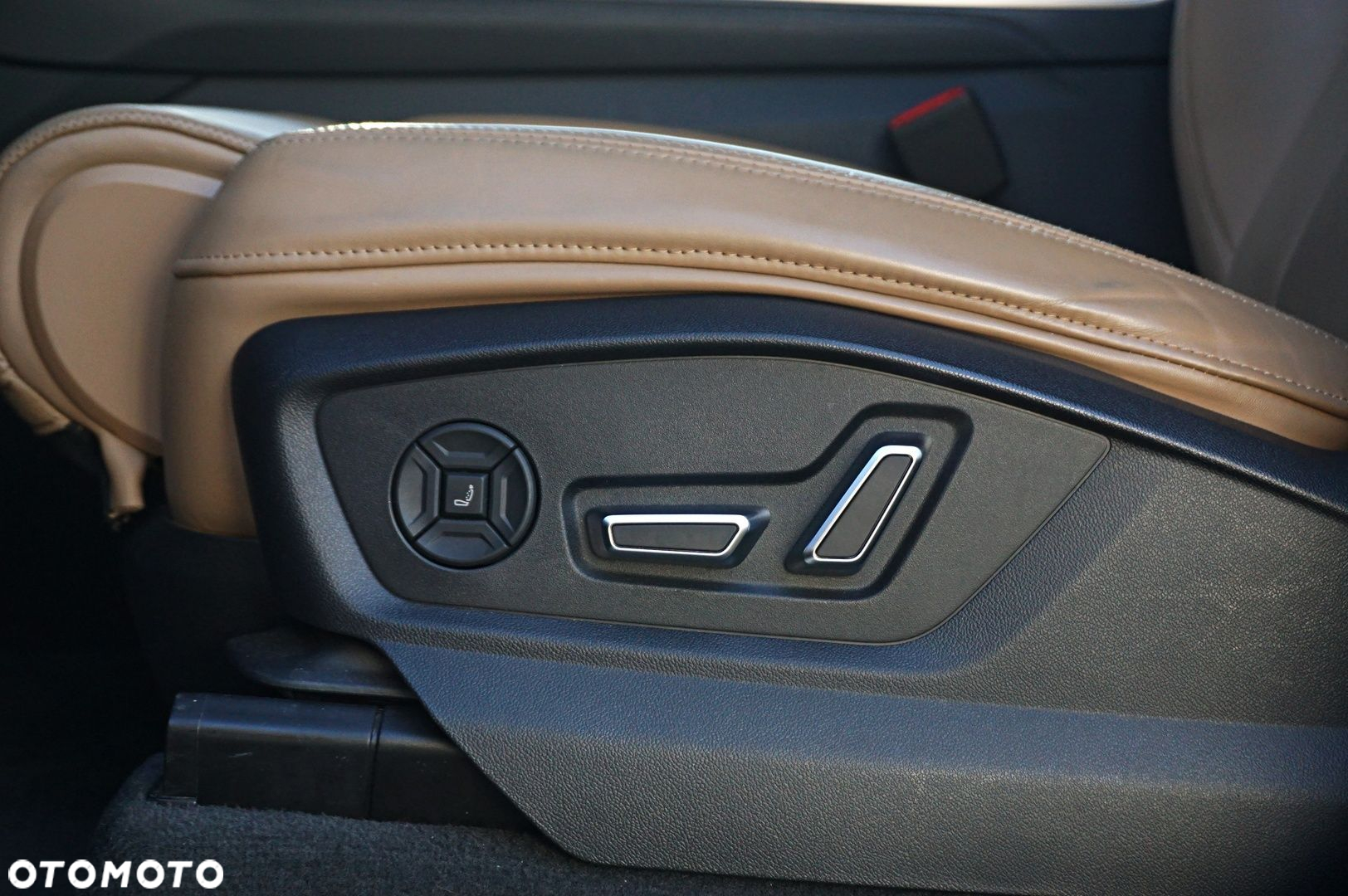Audi Q8 - 12