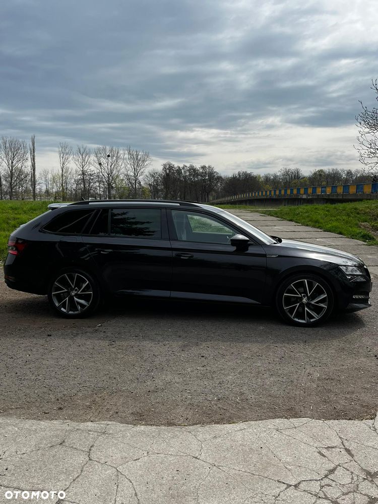 Skoda Superb 2.0 TDI SCR 4x4 Sportline DSG - 4