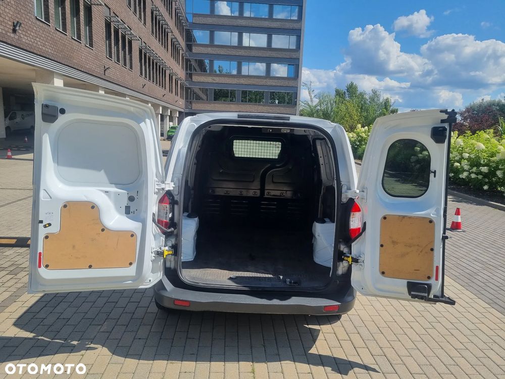 Ford Transit Courier - 6