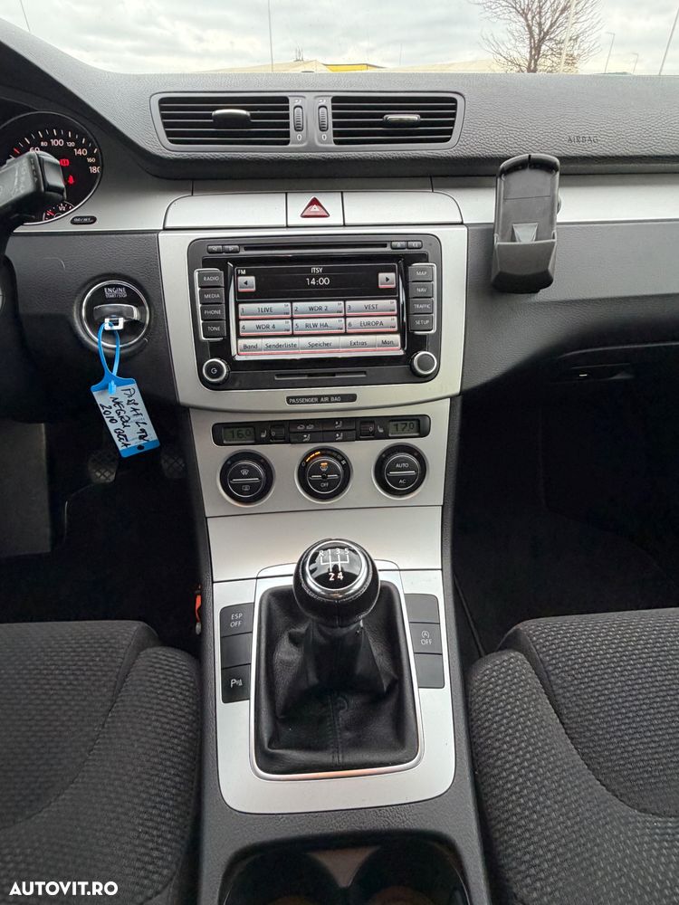 Volkswagen Passat Variant 2.0 TDI DPF Comfortline - 18