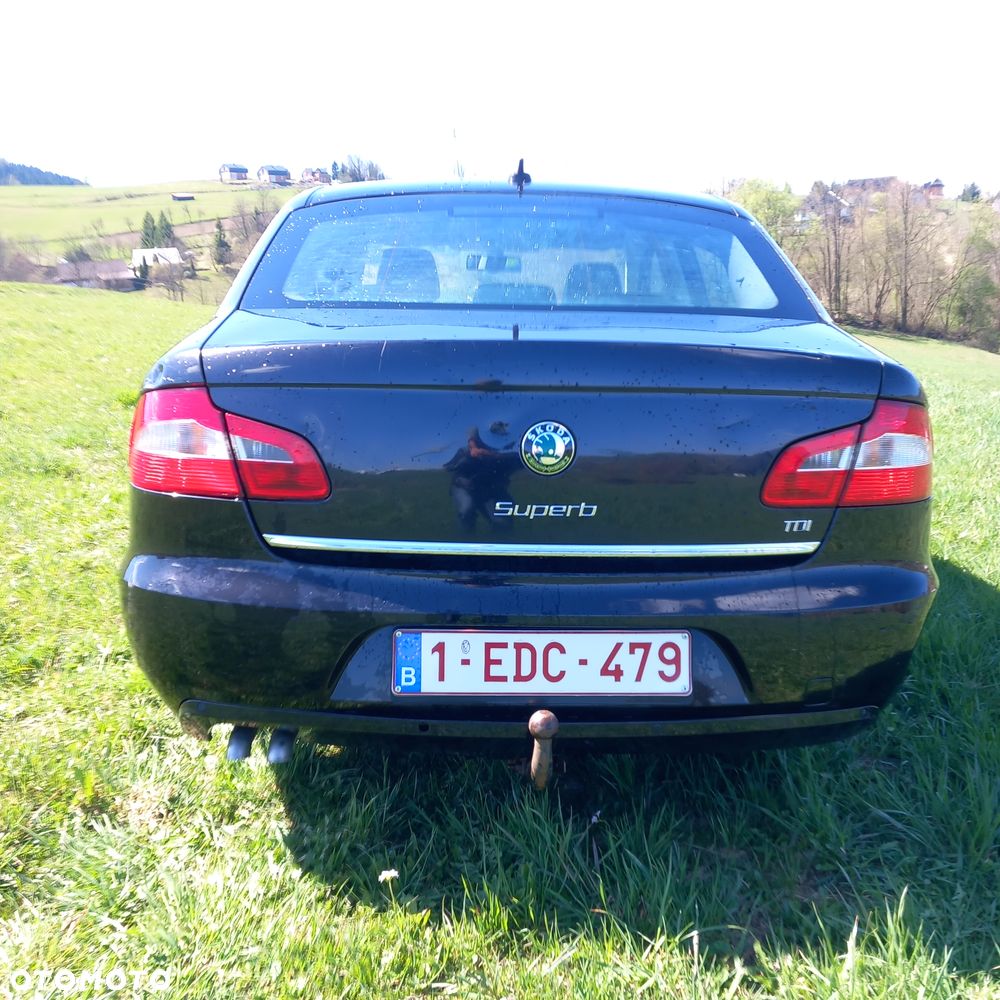Skoda Superb 1,9 TDI Comfort - 11
