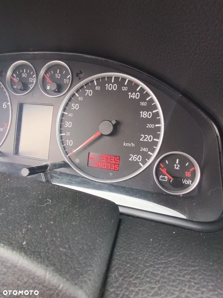Hyundai i30 1.4 Classic + - 14