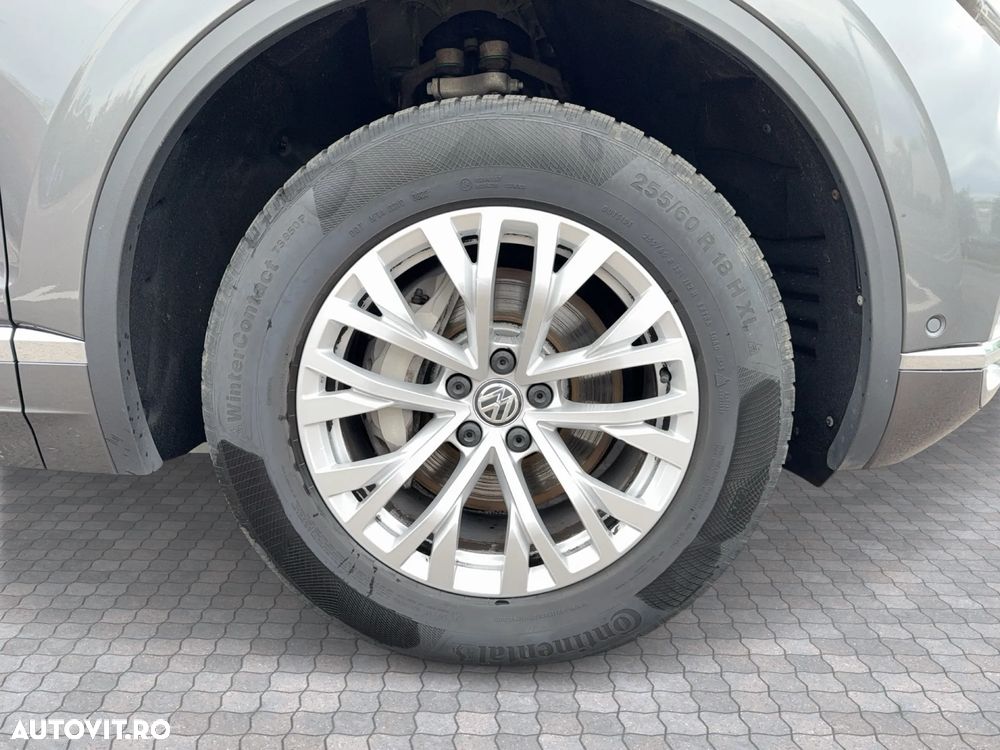 Volkswagen Touareg V6 TDI 4MOTION Elegance - 10