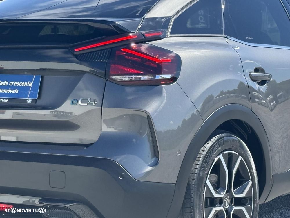 Citroën e-C4 50 kWh Shine - 11