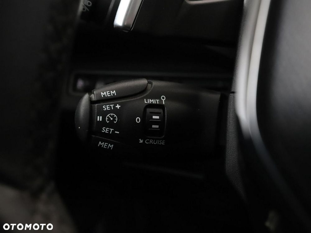 Peugeot 3008 1.6 THP Crossway S&S EAT6 - 35