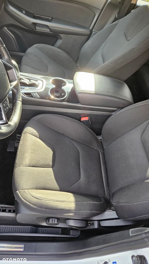 Ford S-Max 2.0 TDCi Titanium PowerShift - 9