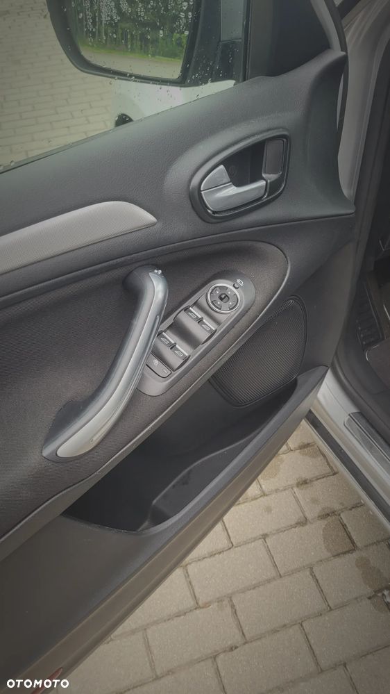 Ford S-Max 2.0 TDCi DPF Trend - 25
