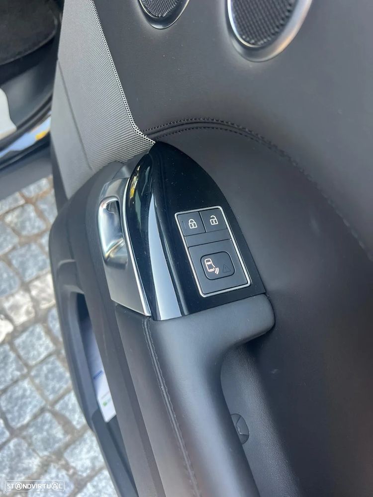 Land Rover Range Rover Sport P400e Hybrid HSE - 38