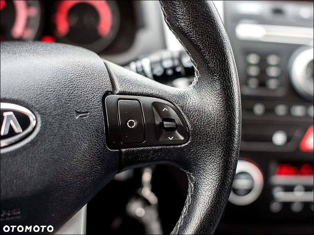 Kia Ceed - 22