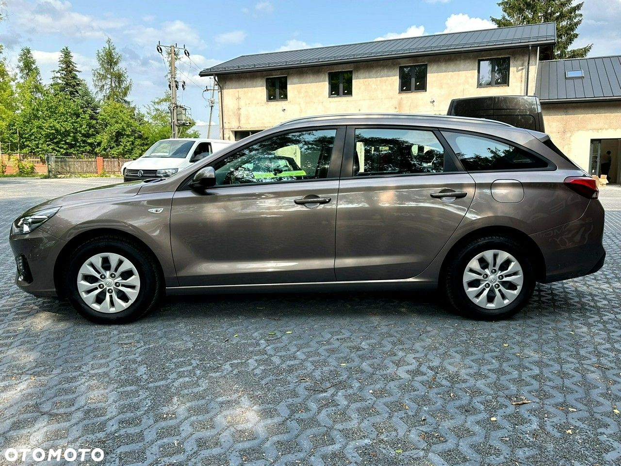 Hyundai i30 1.5 DPI Classic + - 5