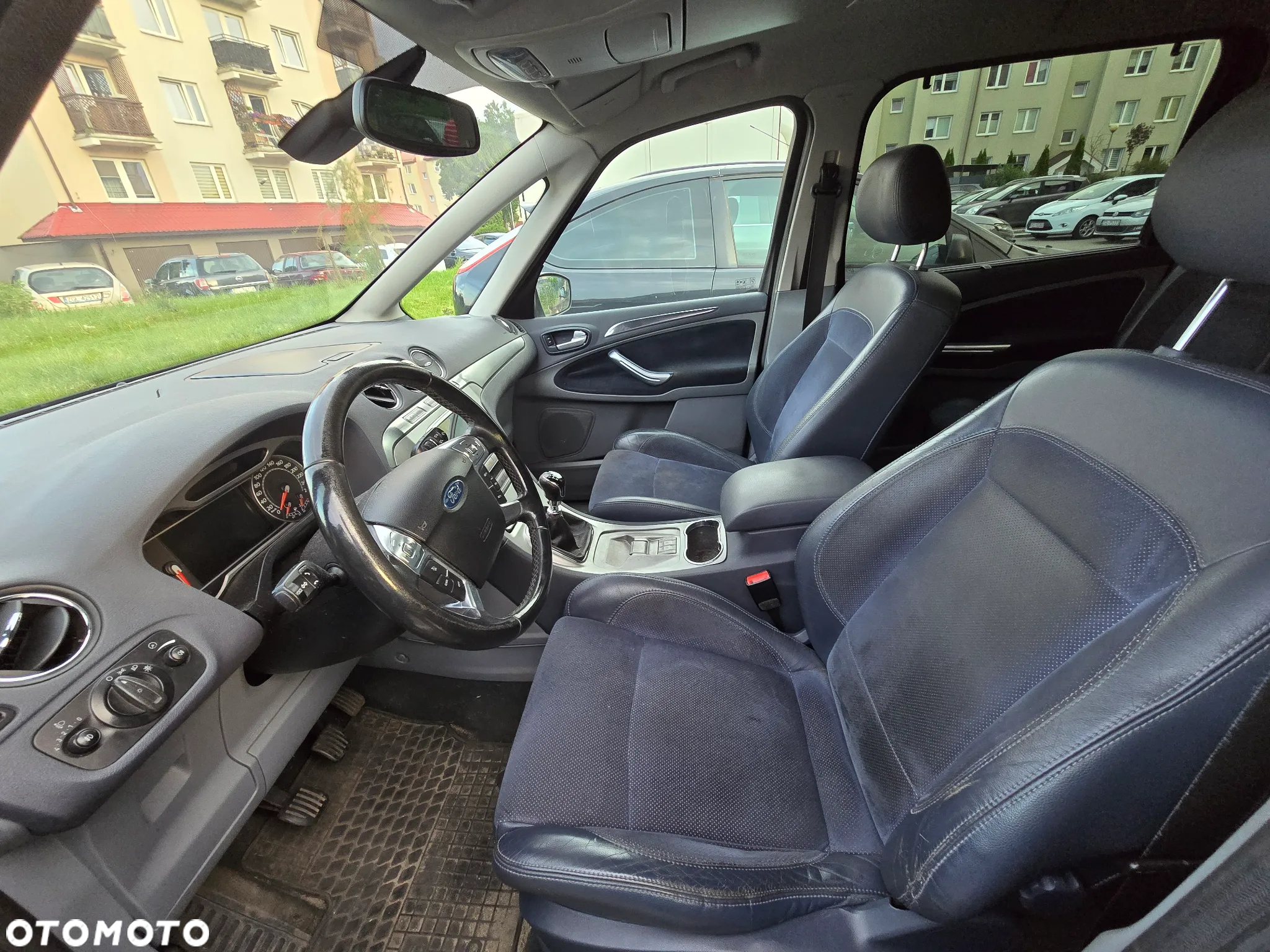 Ford Galaxy - 14