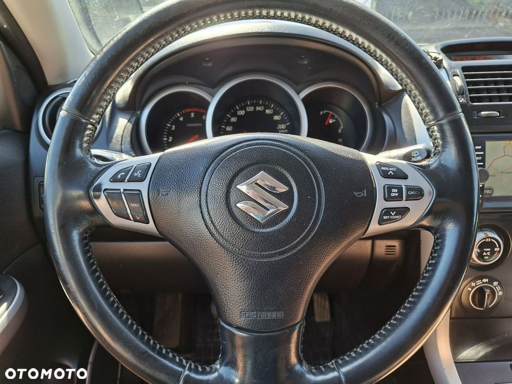 Suzuki Grand Vitara - 17