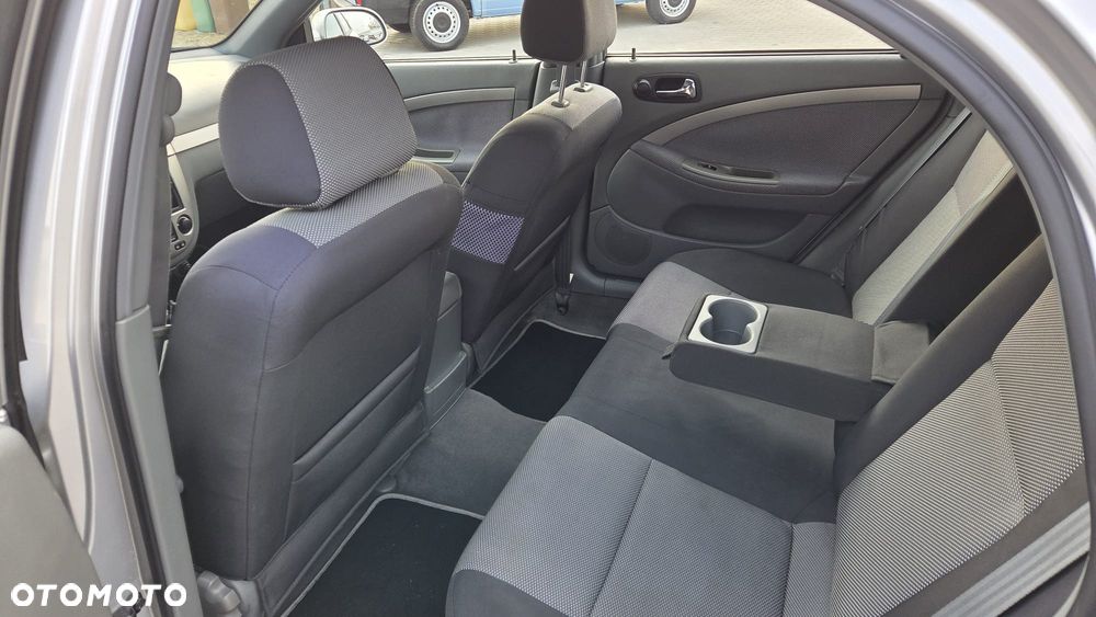 Chevrolet Lacetti 1.6 SX / Elite - 12