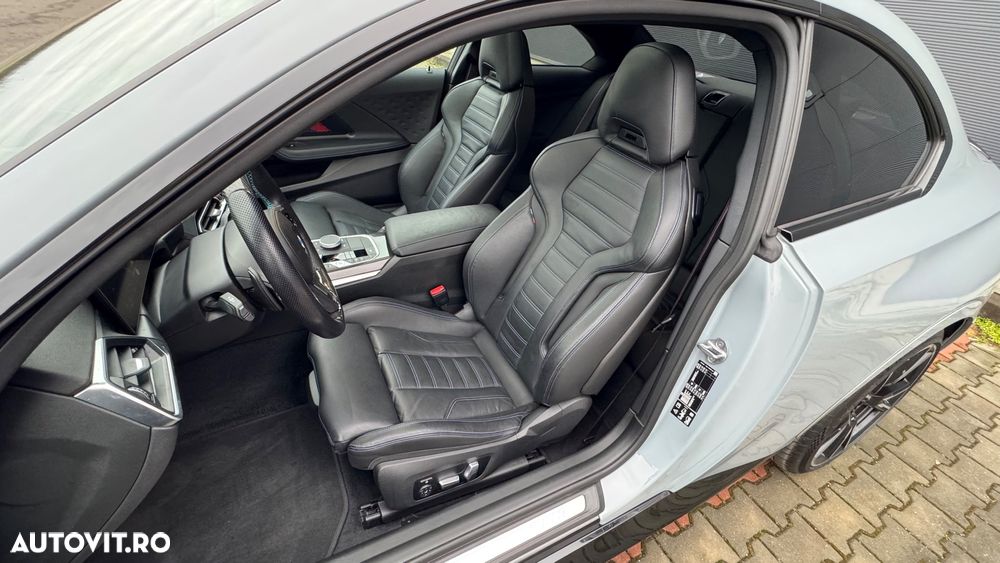 BMW M2 M240i xDrive AT - 11