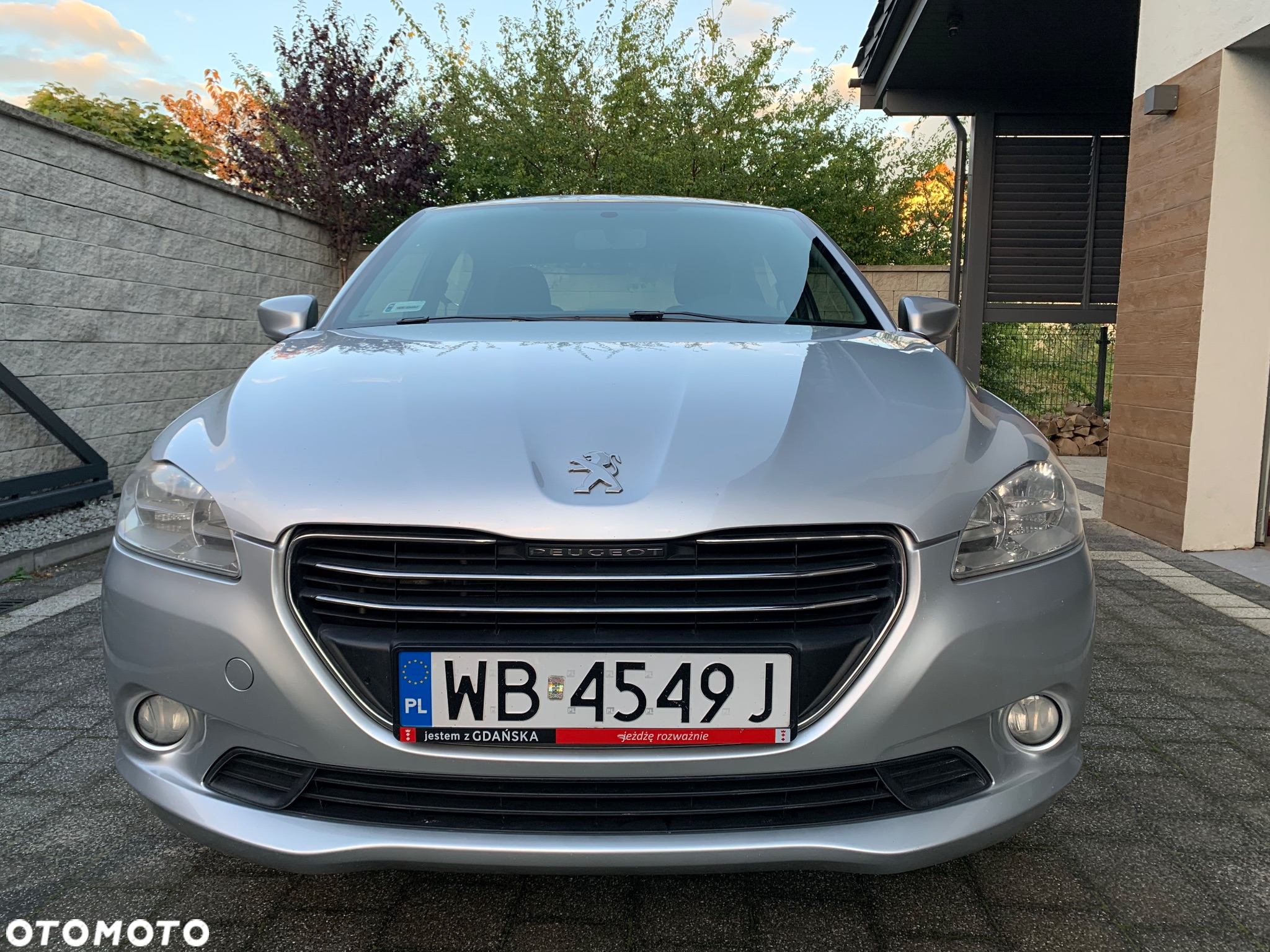 Peugeot 301 1.6 VTi Allure - 3