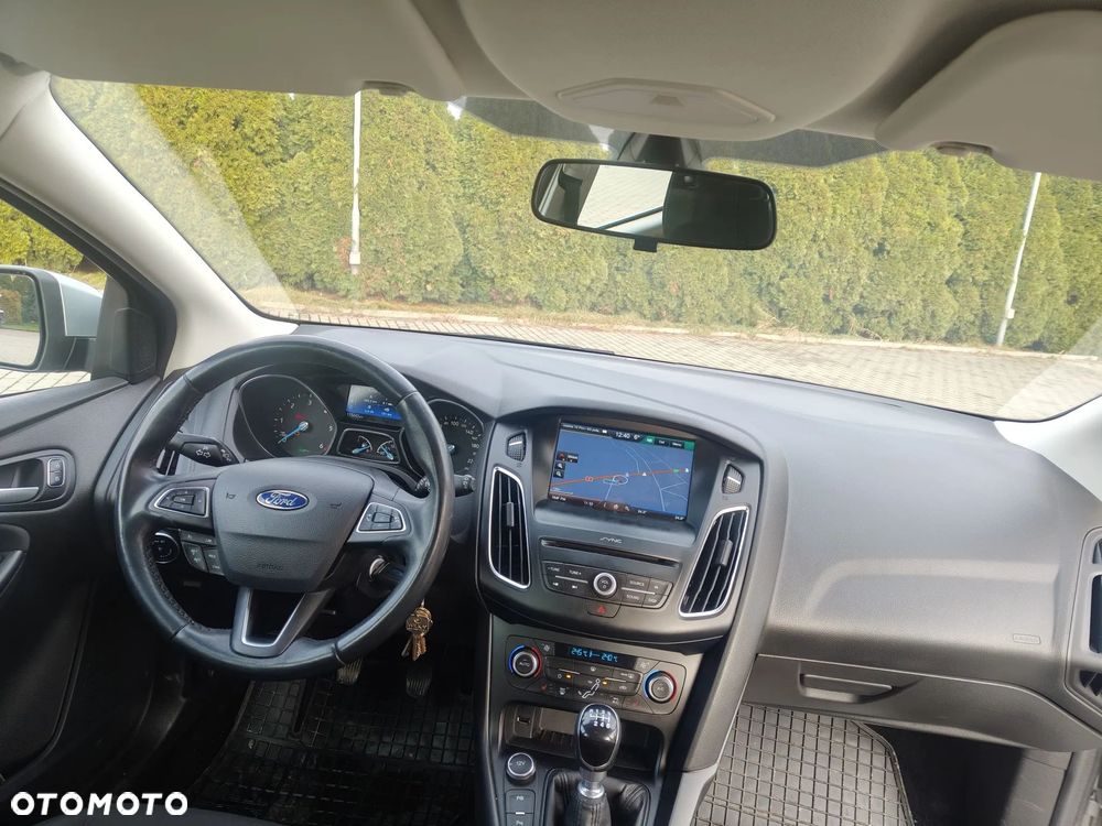 Ford Focus 1.5 TDCi ECOnetic 88g Start-Stopp-System Titanium - 11