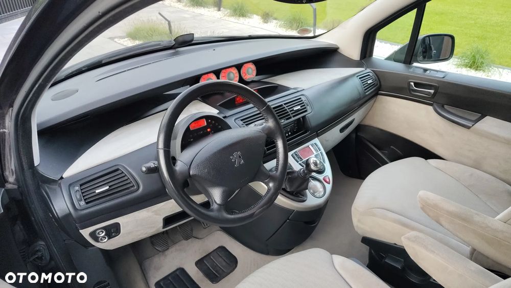 Peugeot 807 2.0 HDi Premium - 26