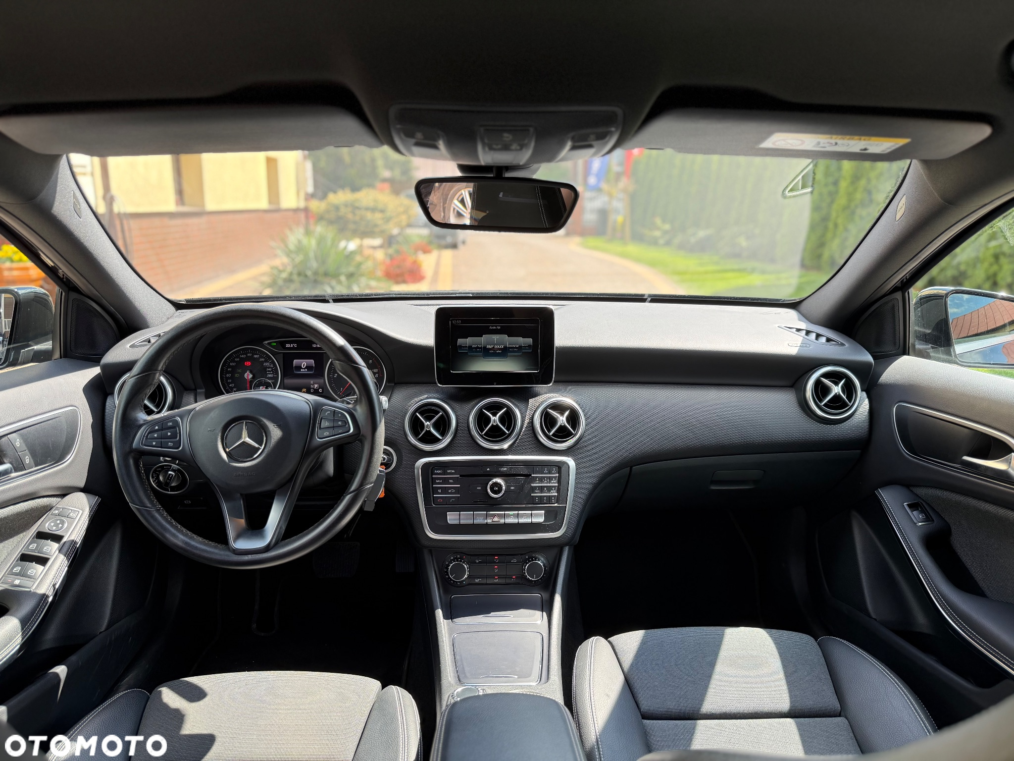 Mercedes-Benz Klasa A 180 CDI 7G-DCT AMG Line - 20