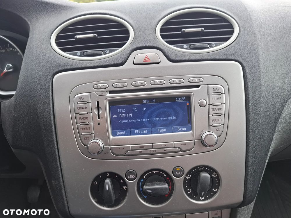 Ford Focus 1.6 Comfort - 19