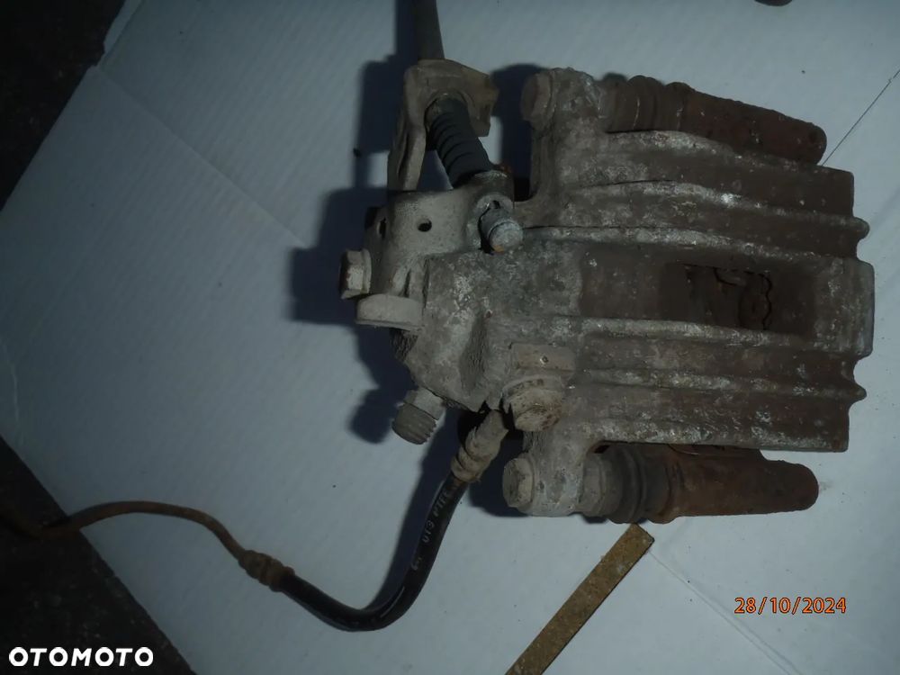 PIASTA CZOP koronka ucho wieszak wspornik zacisk jarzmo śruby z zawieszenie tył tylne belka golf IV pod abs - 11