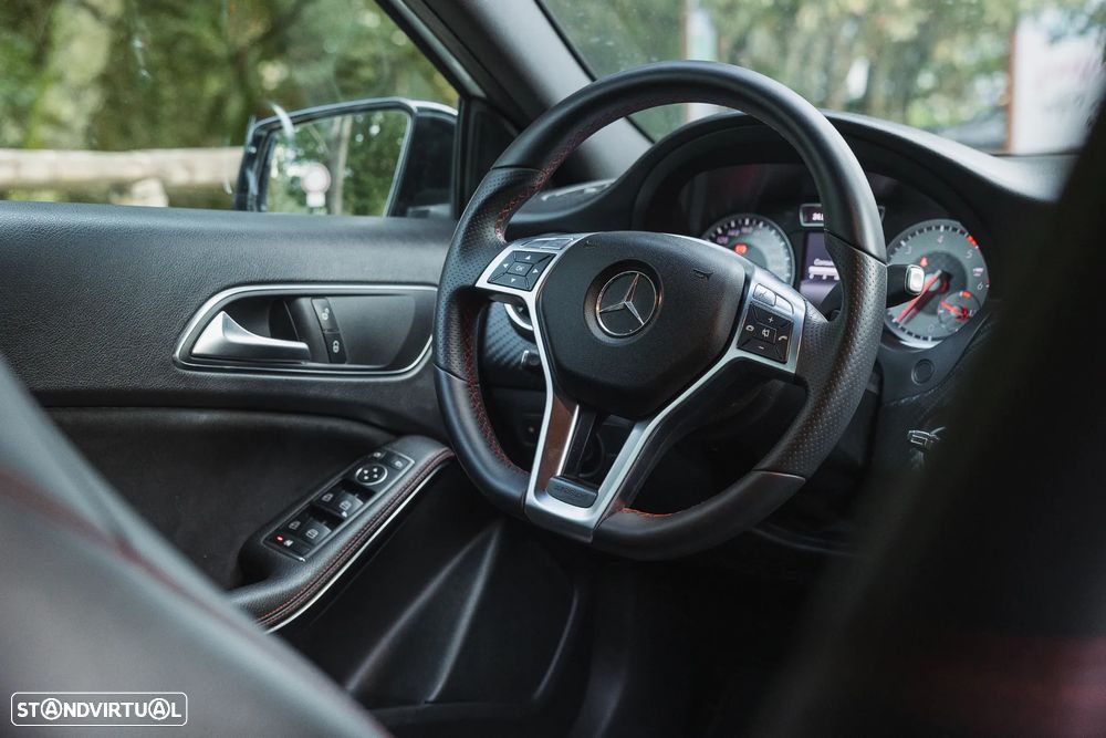 Mercedes-Benz 200 - 8