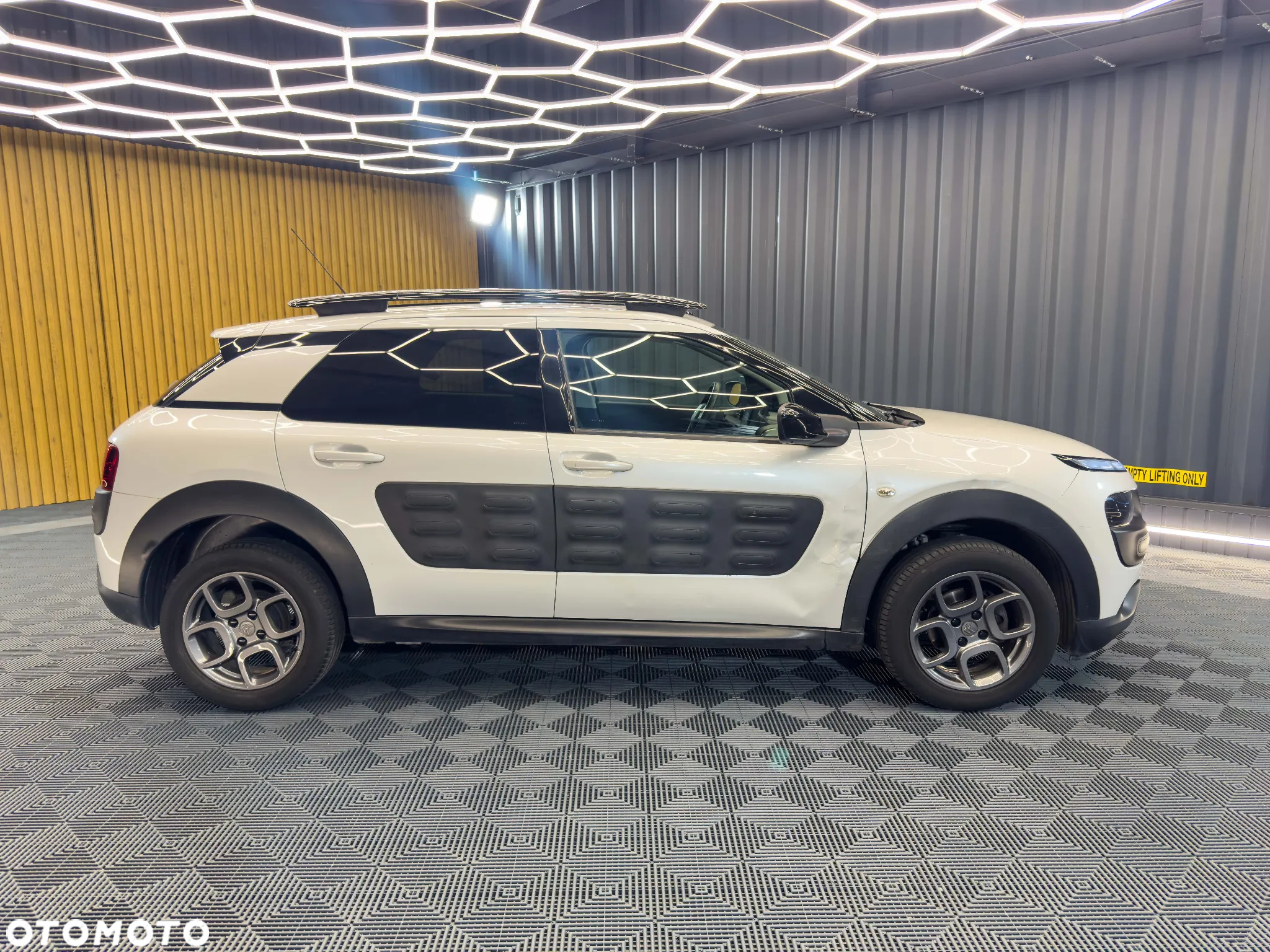Citroën C4 Cactus 1.2 PureTech Live - 6