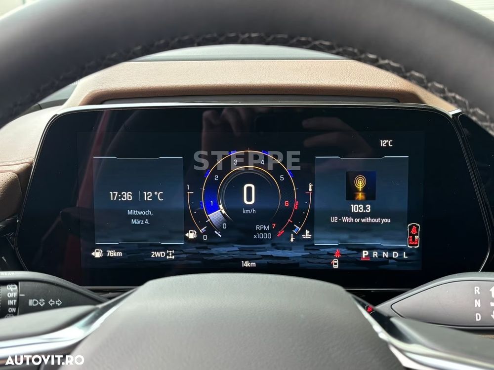 Chevrolet Suburban - 25