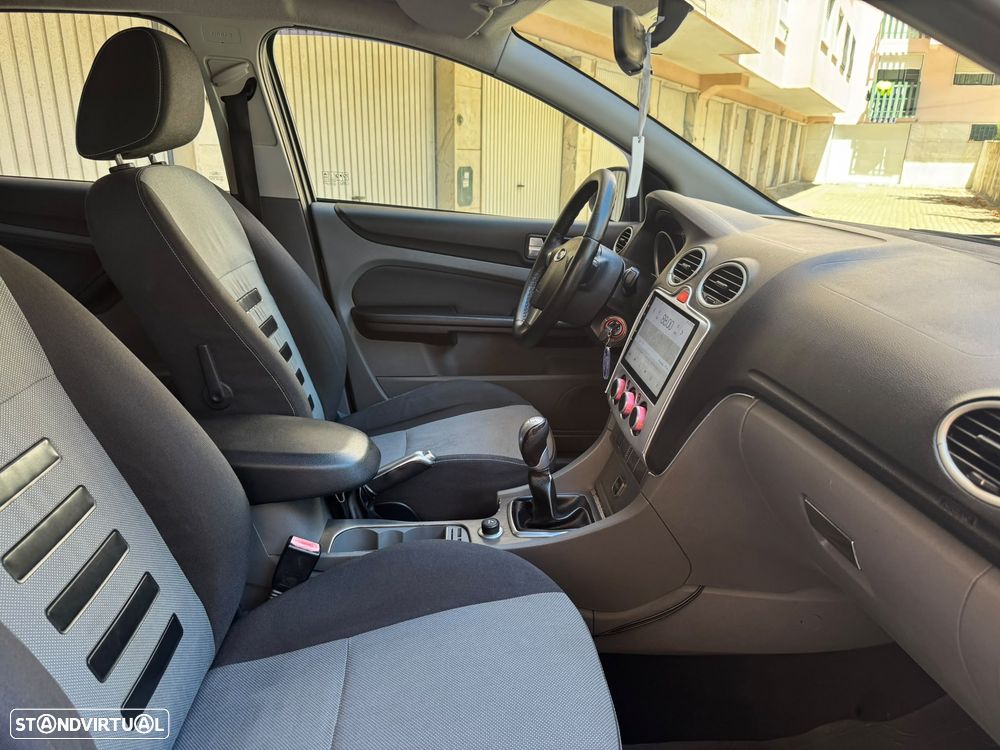 Ford Focus SW 1.6 TDCi Trend - 9