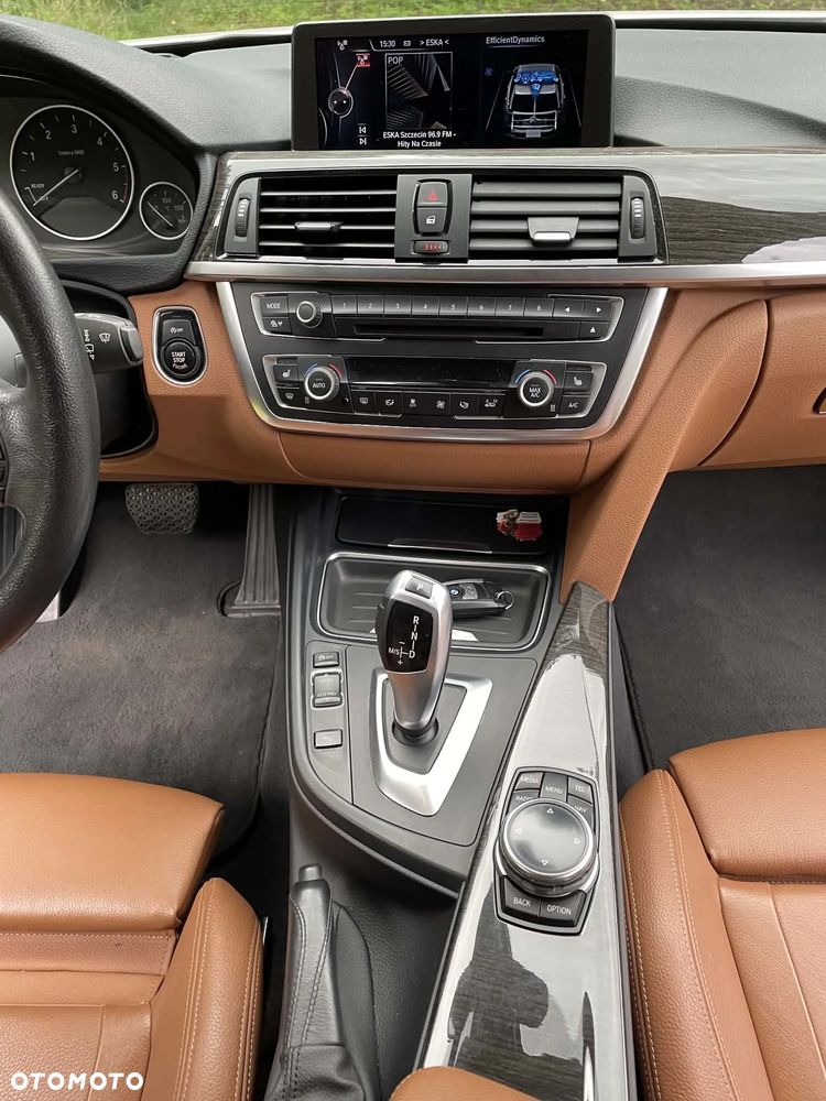 BMW Seria 3 330d Luxury Line - 13