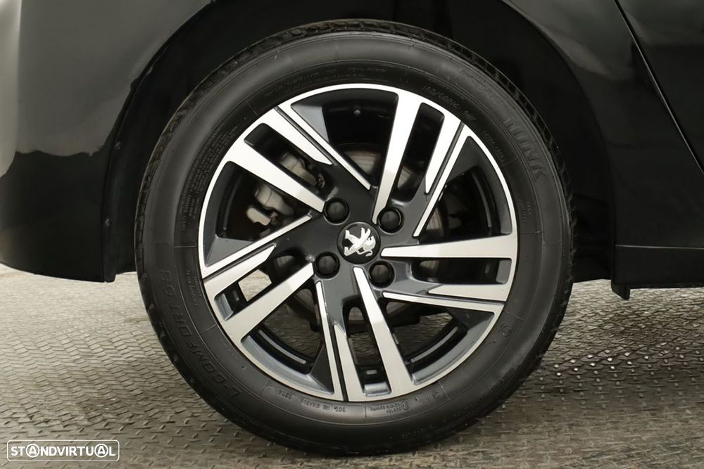 Peugeot 208 1.2 PureTech Allure EAT8 - 5
