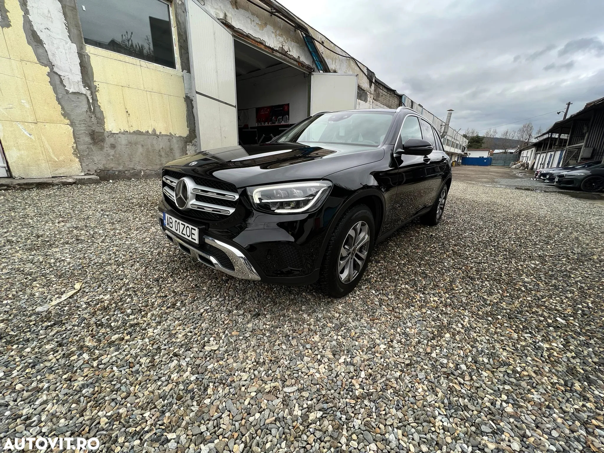 Mercedes-Benz GLC 200 d 4Matic 9G-TRONIC Exclusive - 3