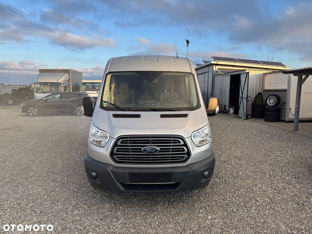 Ford Transit - 1