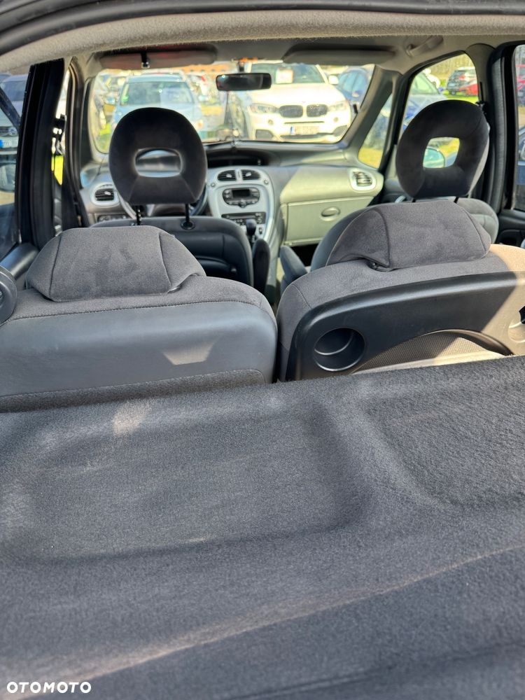 Citroën Xsara Picasso 1.6 16V Exclusive - 28