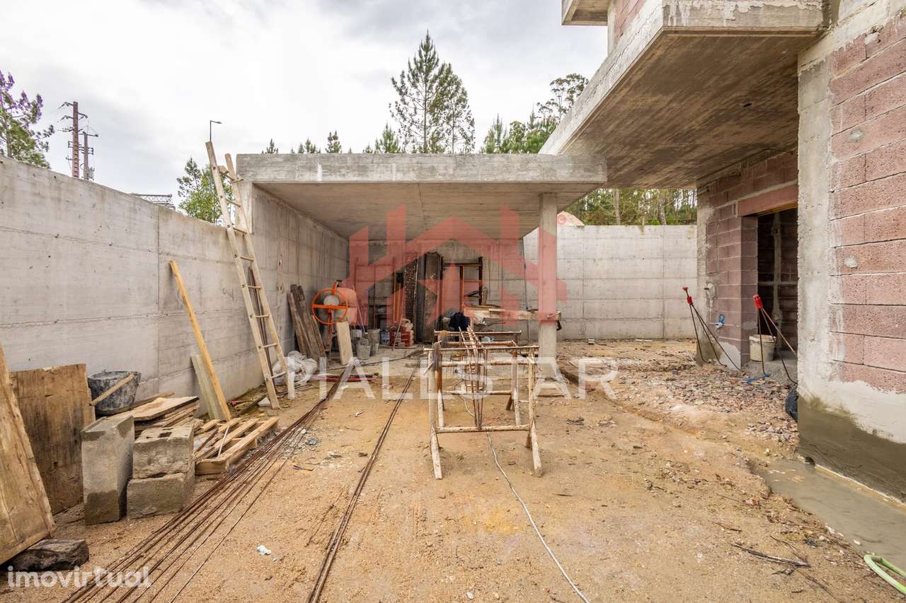 Moradia T4 / Em Construção / Ar Condicionado / Churrasqueira / Ansião - Grande imagem: 4/31