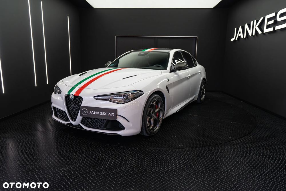 Alfa Romeo Giulia 2.9 Bi Turbo V6 Quadrifoglio - 4