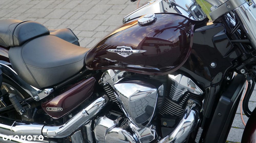 Suzuki Boulevard - 2