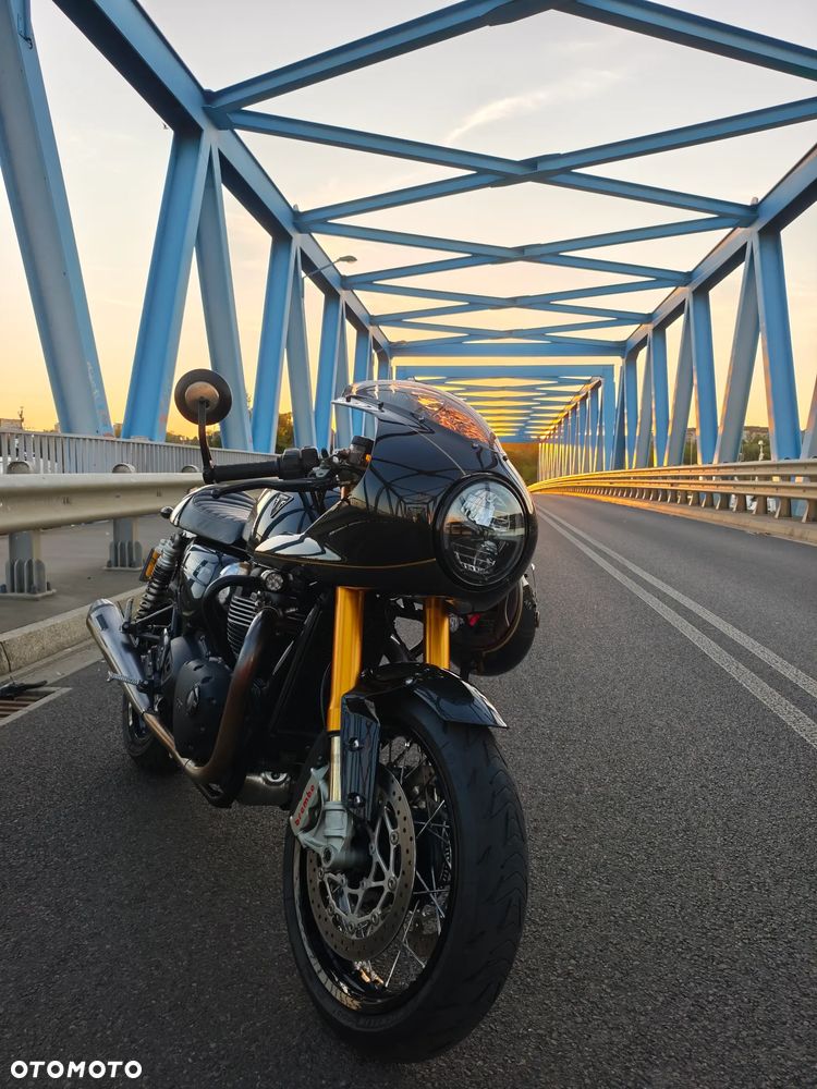 Triumph Thruxton - 2