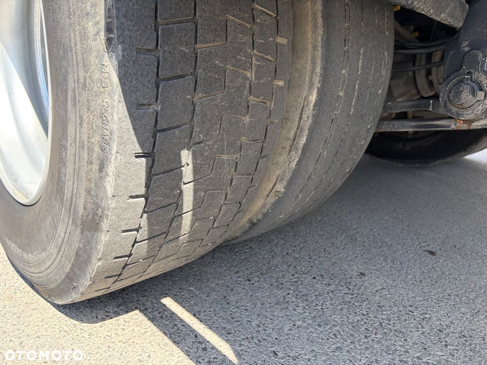 Renault PREMIUM 26.380 6X2 CHŁODNIA IZOTERMA 23 PALETY - 9
