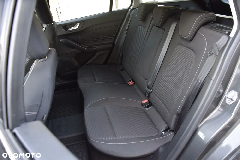 Ford Focus 1.0 EcoBoost STart-Stopp-System TITANIUM - 25