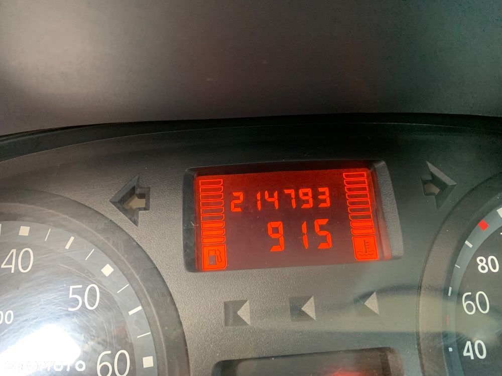 Renault Clio - 6