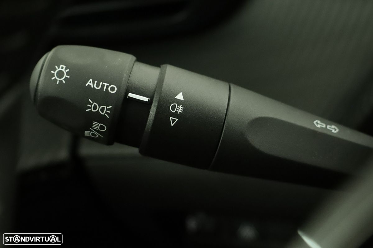 Peugeot e-208 50 kWh SE Style - 17