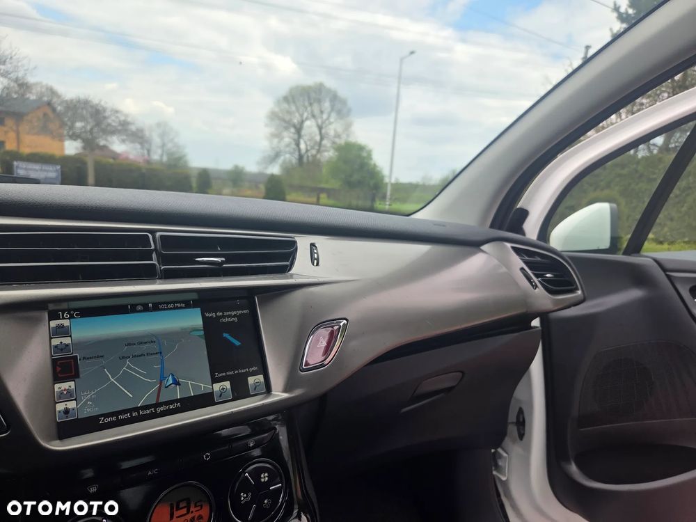 Citroën C3 1.2 VTi Exclusive - 24