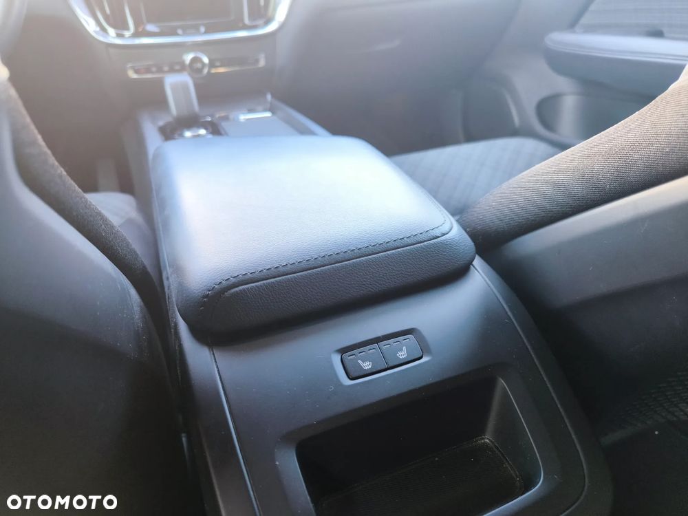 Volvo V60 B4 D Geartronic Momentum - 13