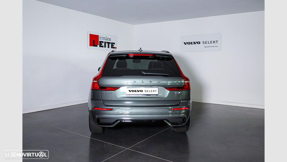 Volvo XC 60 2.0 T6 PHEV Plus Dark AWD - 4
