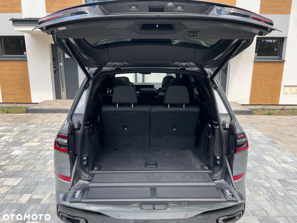 BMW X7 xDrive40i - 14