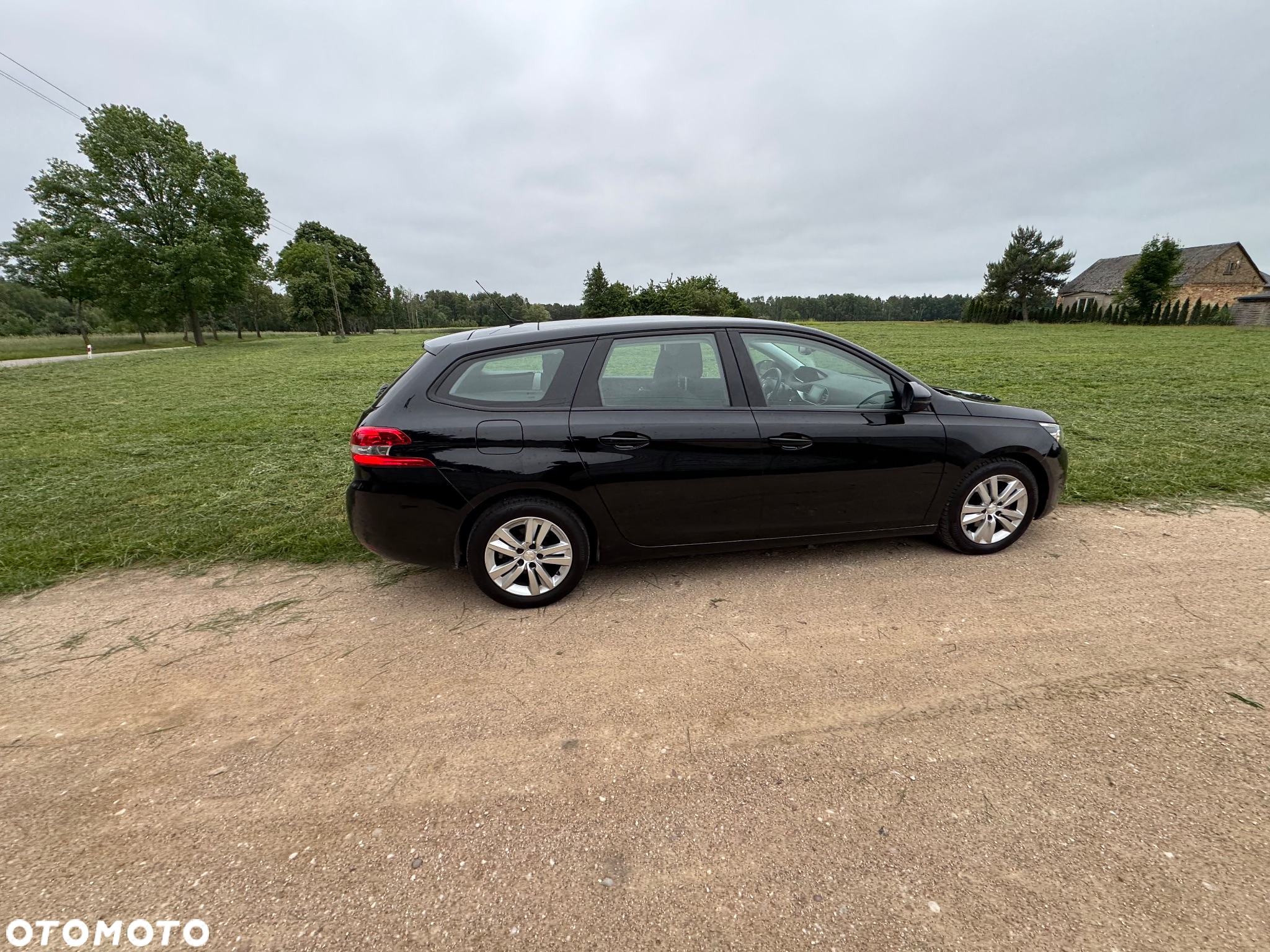 Peugeot 308 1.5 BlueHDi Allure S&S - 17