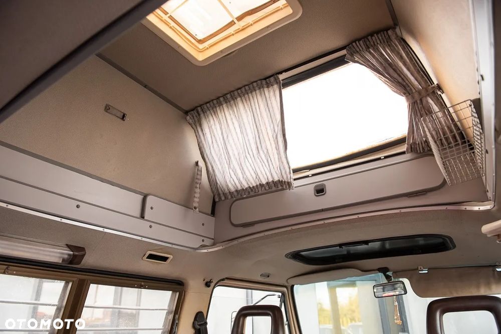 Volkswagen Multivan - 19