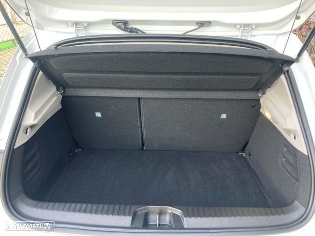 Renault Clio 1.0 TCe Evolution - 26